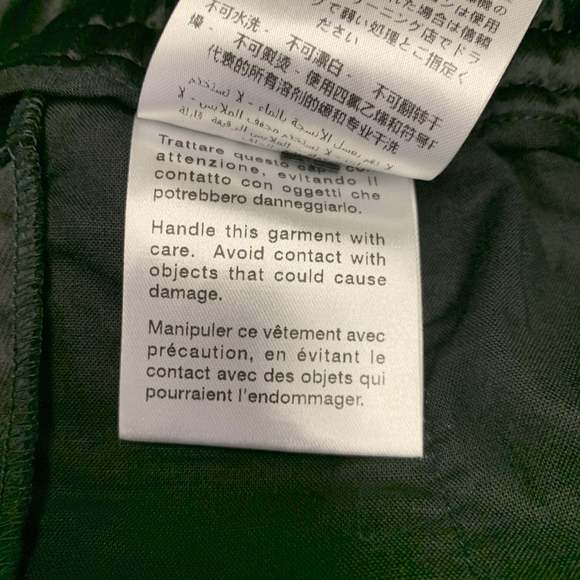 GUCCI Gold Black Stripe Acetate Joggers Shorts - Picture 9 of 9